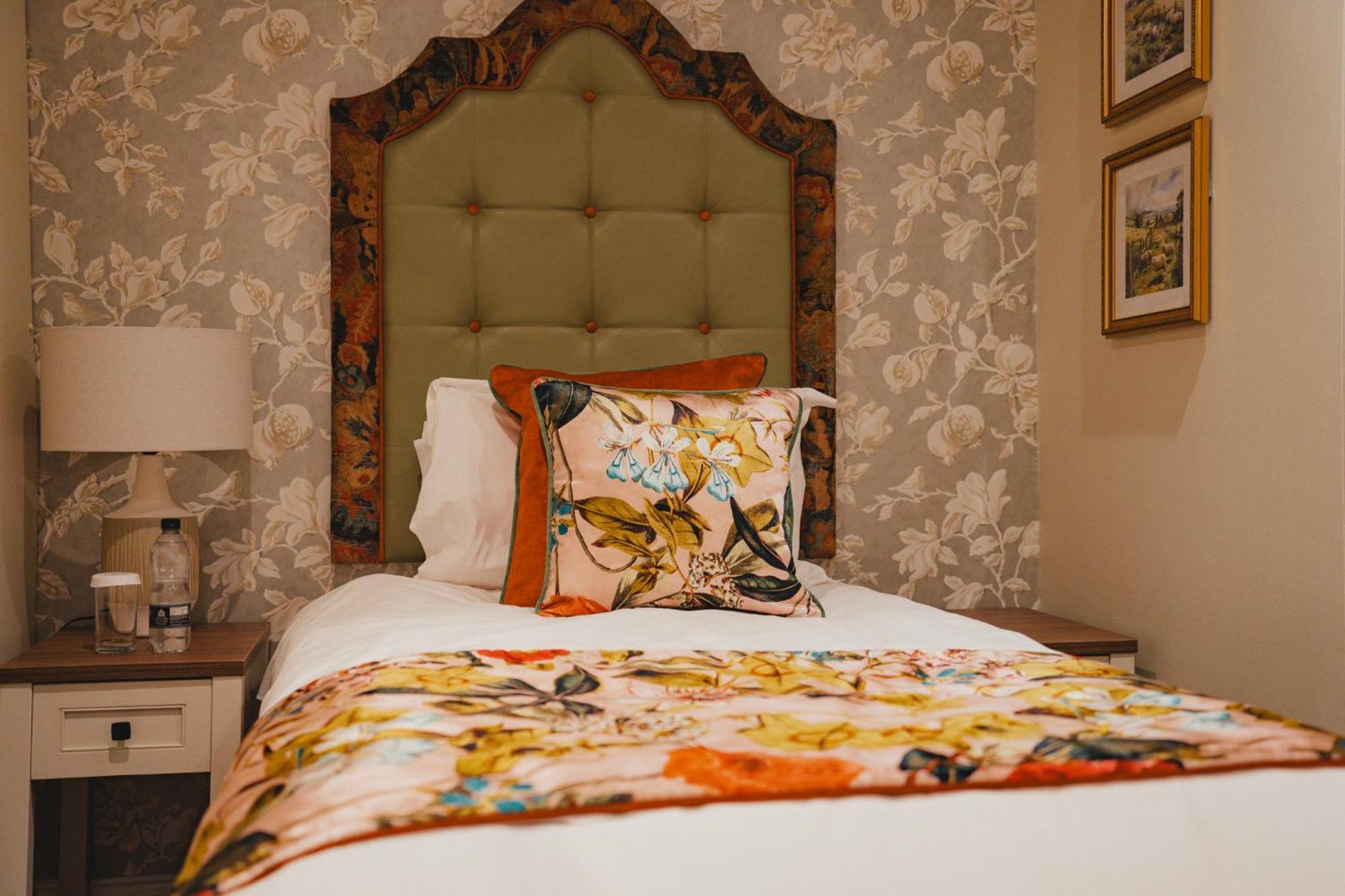 The Golden Fleece Hotel, Thirsk, North Yorkshire Eksteriør bilde