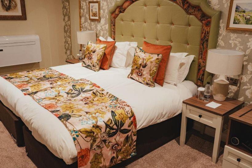 The Golden Fleece Hotel, Thirsk, North Yorkshire Eksteriør bilde