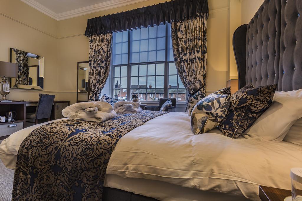 The Golden Fleece Hotel, Thirsk, North Yorkshire Eksteriør bilde