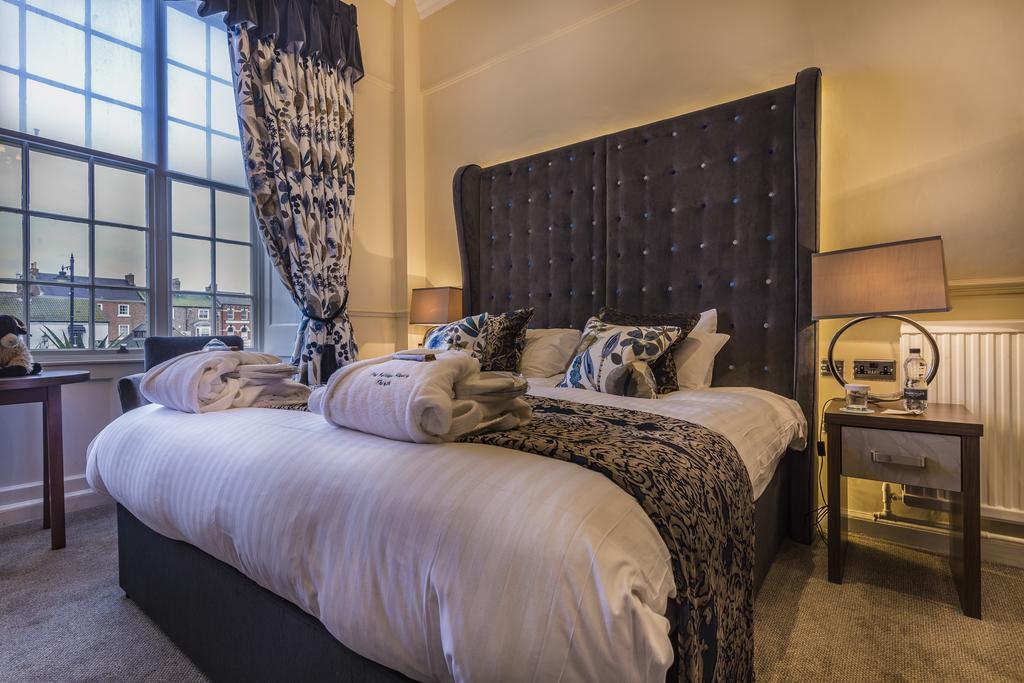 The Golden Fleece Hotel, Thirsk, North Yorkshire Eksteriør bilde