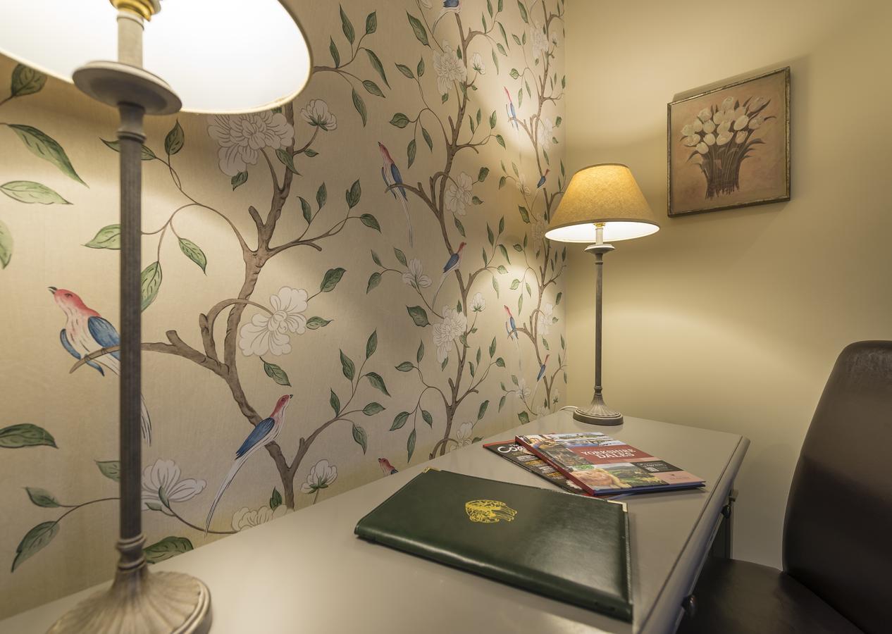 The Golden Fleece Hotel, Thirsk, North Yorkshire Eksteriør bilde