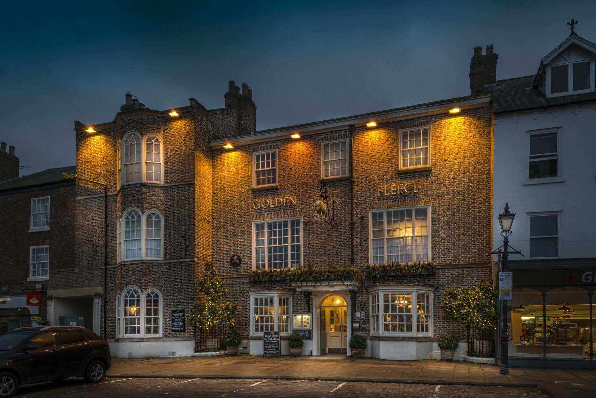The Golden Fleece Hotel, Thirsk, North Yorkshire Eksteriør bilde